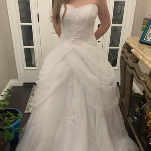Wedding dress